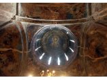 Cupola pe pandantivi peste nava intre calotele absidelor laterale, in centru imaginea lui Isus Pantocrator, 2007 - Manastirea Gura Motrului #5