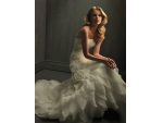 Rochii de mireasa Allure Bridals by Best Bride #3